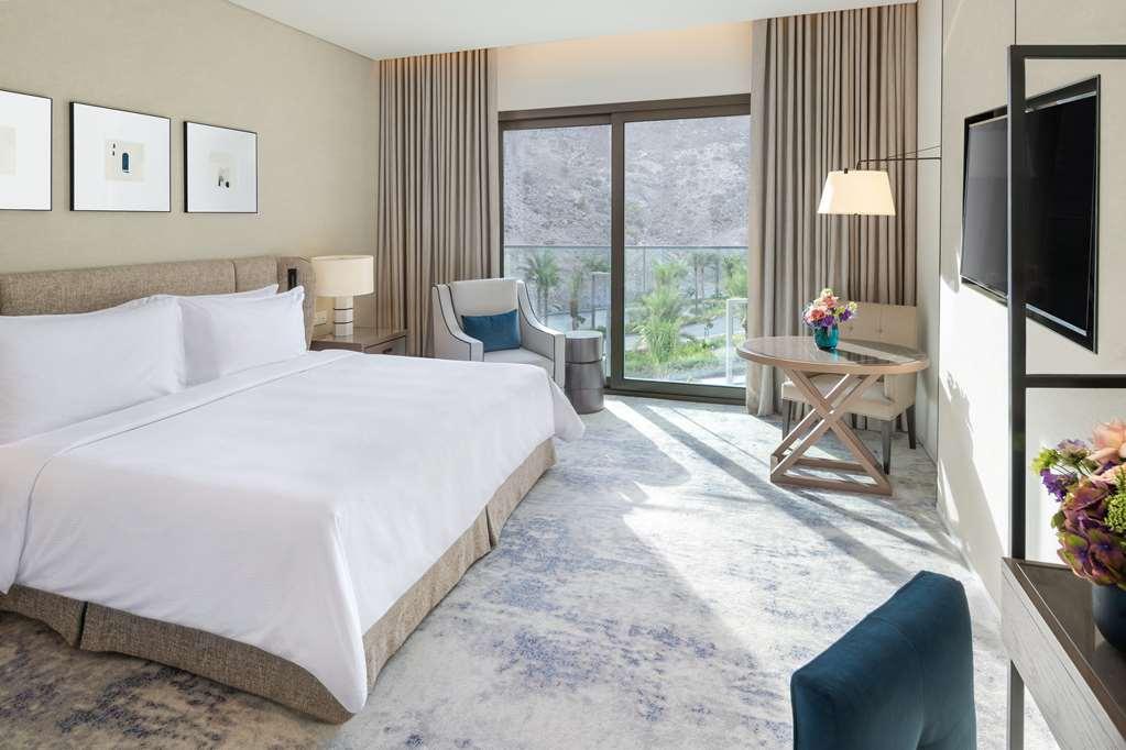 Address Beach Resort Fujairah Room photo